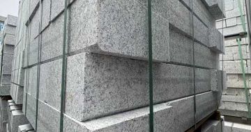 河池芝麻白路牙石 马路牙子