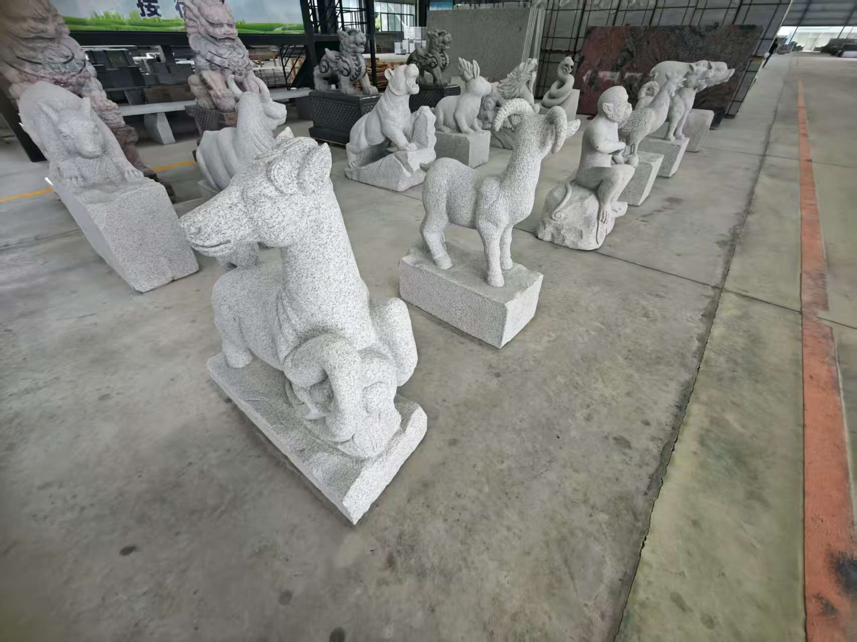 河池芝麻白雕刻 十二生肖 异形雕刻