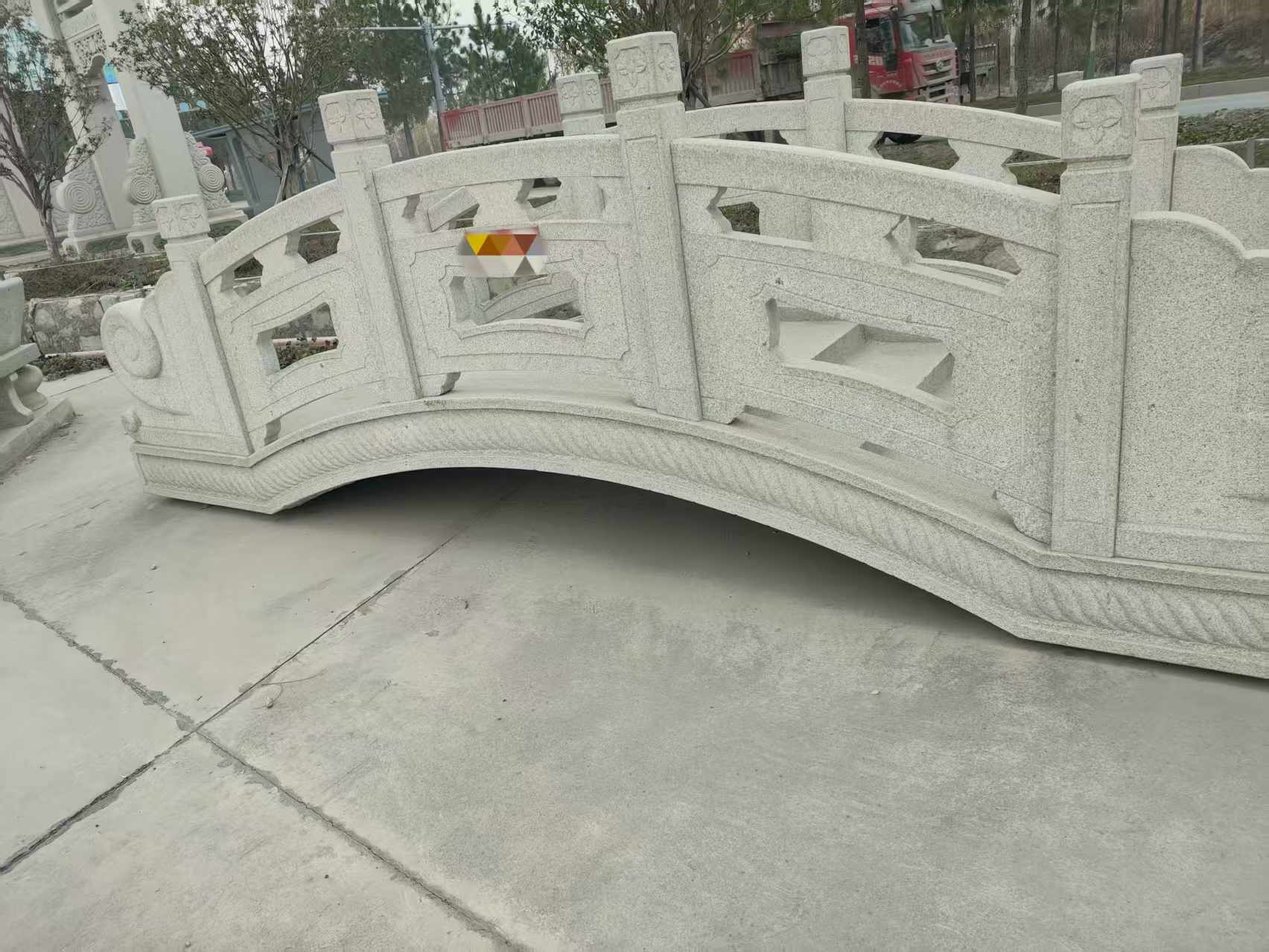 河池芝麻白拱桥，石桥