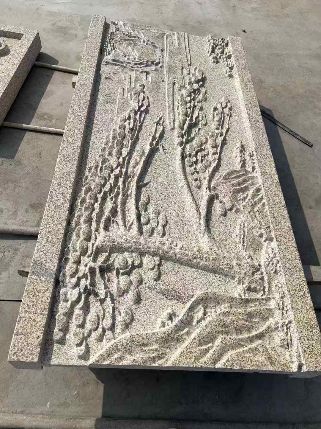 河池黄金麻别墅雕刻版 别墅私人定制