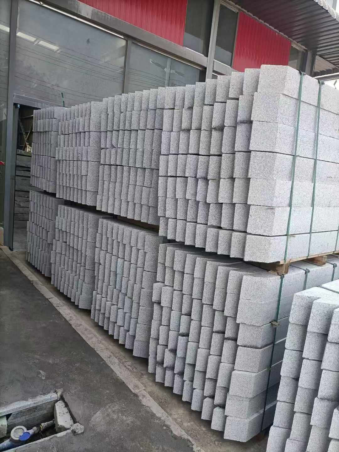 河池芝麻白树围石 树池