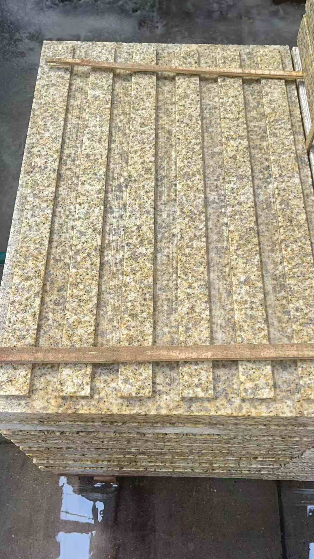 河池黄金麻盲道 石材盲道