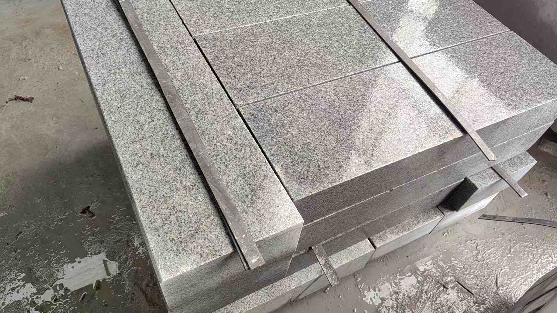 河池芝麻灰 芝麻白 路牙石 路侧石 马路牙子